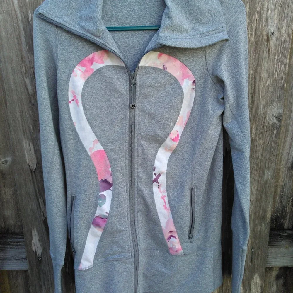 Lululemon gray in stride zip jacket Sz 4